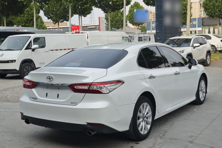 Used Toyota Camry 2019 Revised Version 2.0G Luxury Edition Exterior 2