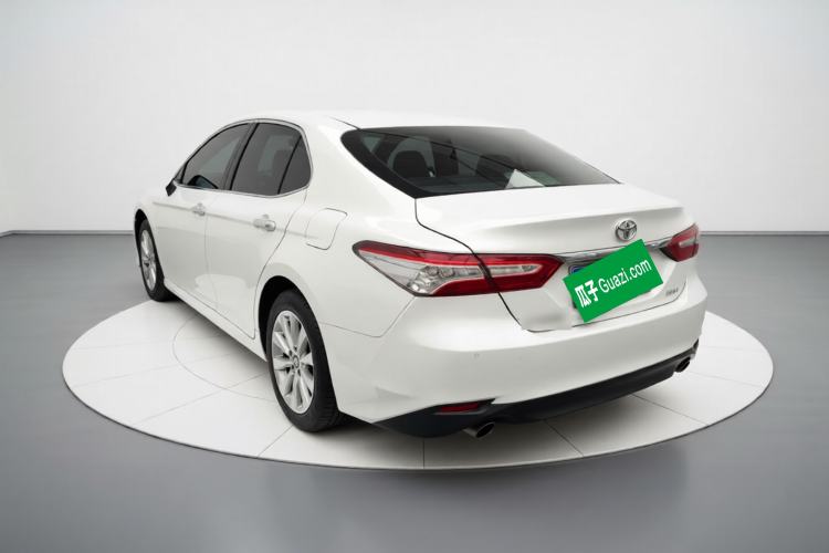 Used Toyota Camry 2019 2.0G Luxury Edition China VI Standard Exterior 3