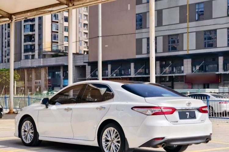 Used Toyota Camry 2019 2.5G Luxury Edition China VI Standard Exterior 3