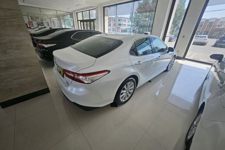 Used Toyota Camry 2019 2.0G Luxury Edition China V Standard Exterior 3