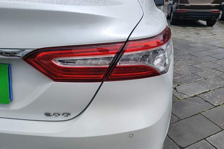 Used Toyota Camry 2019 2.0G Luxury Edition China VI Standard Exterior 3