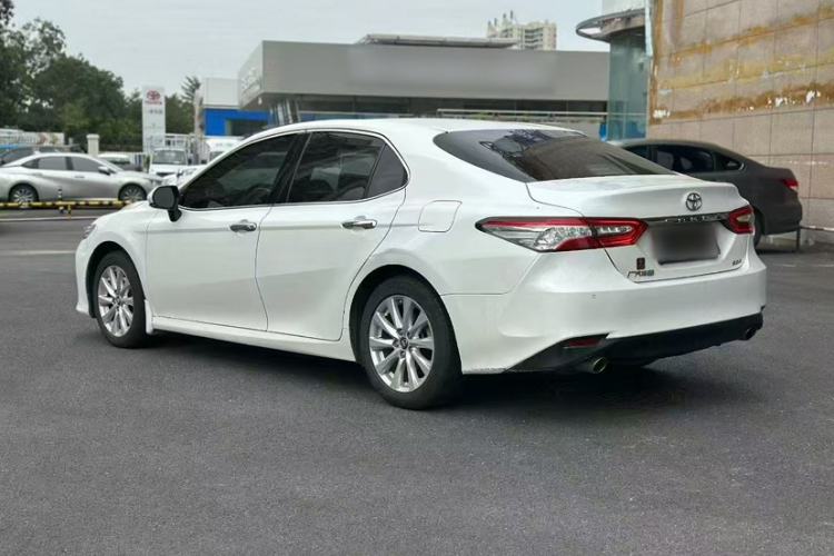 Used Toyota Camry 2019 2.0G Luxury Edition China VI Standard Exterior 3