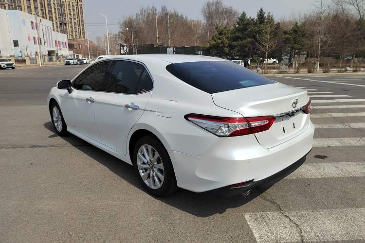 Used Toyota Camry 2019 2.0G Luxury Edition China VI Standard Exterior 3
