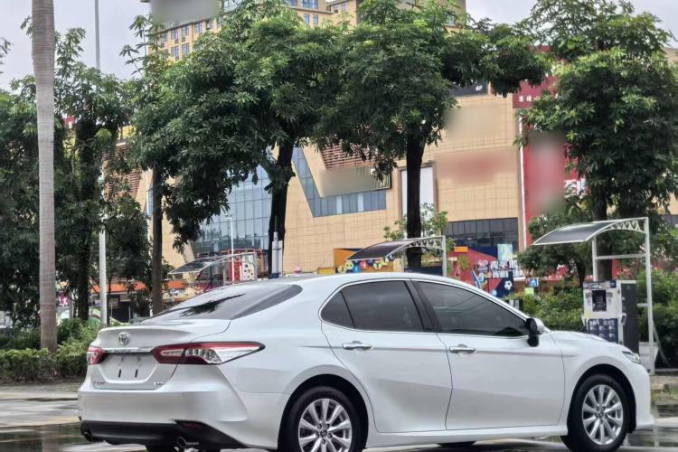 Used Toyota Camry 2019 2.0G Luxury Edition China VI Standard Exterior 4
