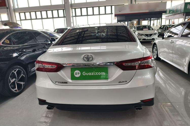 Used Toyota Camry 2019 Revised Version 2.0G Luxury Edition Exterior 4