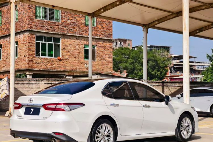 Used Toyota Camry 2019 2.5G Luxury Edition China VI Standard Exterior 5