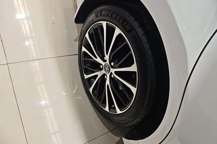 Used Toyota Camry 2019 2.5S FENGSHANG Version China VI Standard Exterior 5