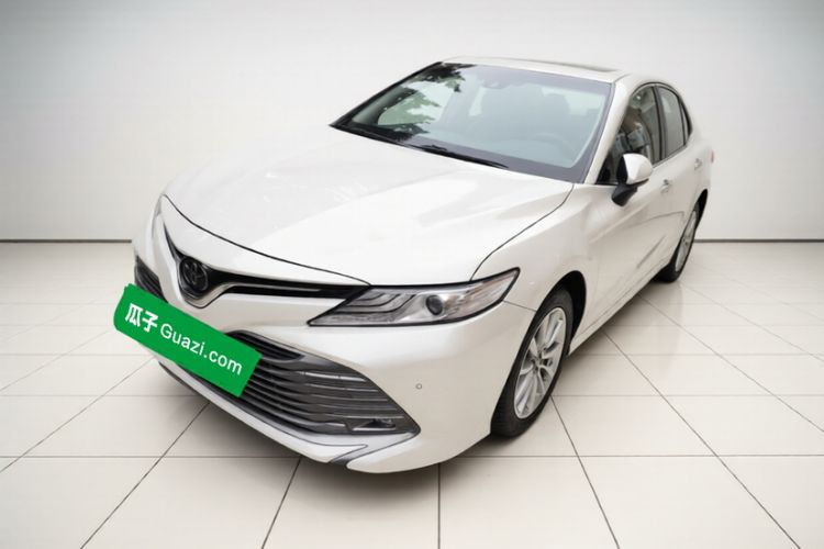 Used Toyota Camry 2019 Revised Version 2.0G Luxury Edition Exterior 5