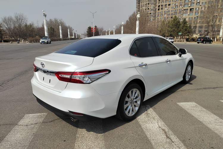 Used Toyota Camry 2019 2.0G Luxury Edition China VI Standard Exterior 5