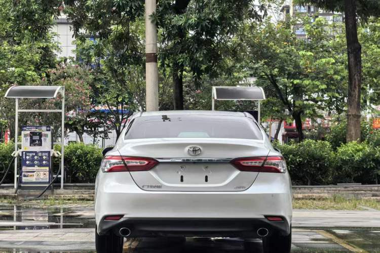 Used Toyota Camry 2019 2.0G Luxury Edition China VI Standard Exterior 6
