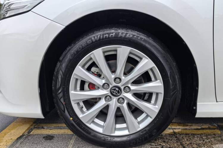 Used Toyota Camry 2019 2.0G Luxury Edition China VI Standard Exterior 8