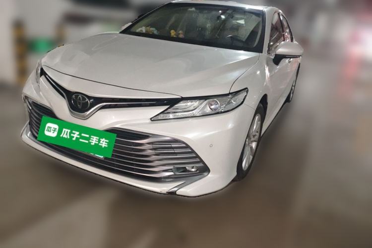 Gebrauchter Toyota Camry 2019 Revised Version 2.0G Luxury Edition Guazi used car, China used car export, Used car for sale, Used  cars, Cheapest cars for sale