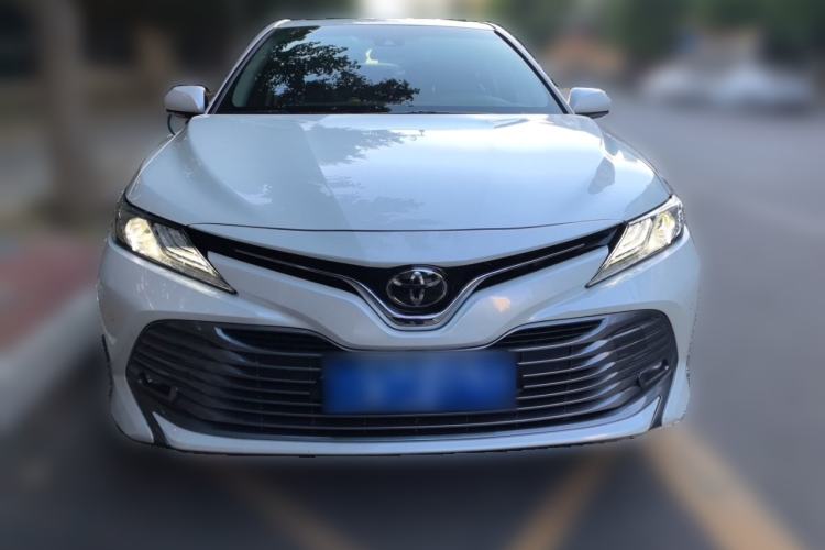 Used Toyota Camry 2019 Revised Version 2.0G Luxury Edition Front
