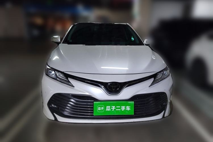 Used Toyota Camry 2019 Revised Version 2.0G Luxury Edition Front