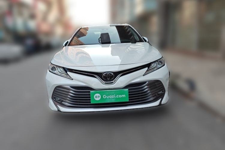 Used Toyota Camry 2019 Revised Version 2.0G Luxury Edition Front