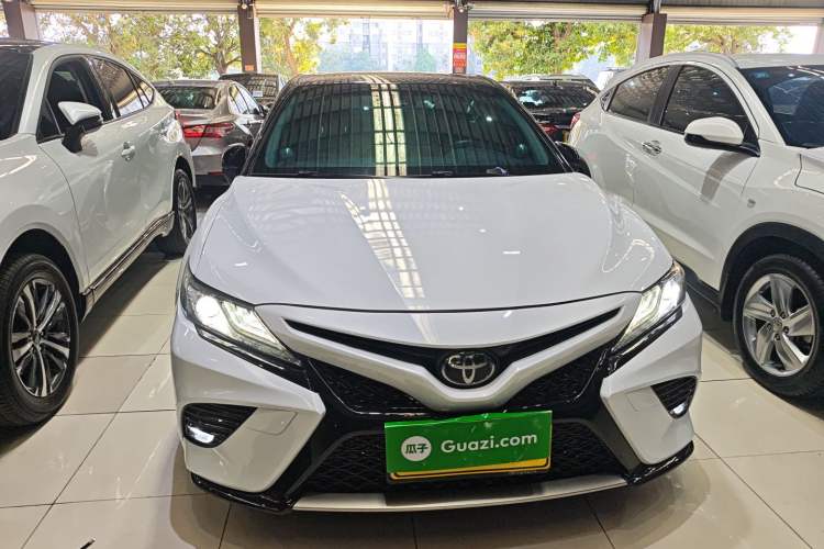 Used Toyota Camry 2019 2.5S FENGSHANG Version China VI Standard Front