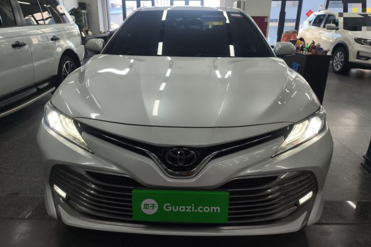 Used Toyota Camry 2019 Revised Version 2.0G Luxury Edition Front