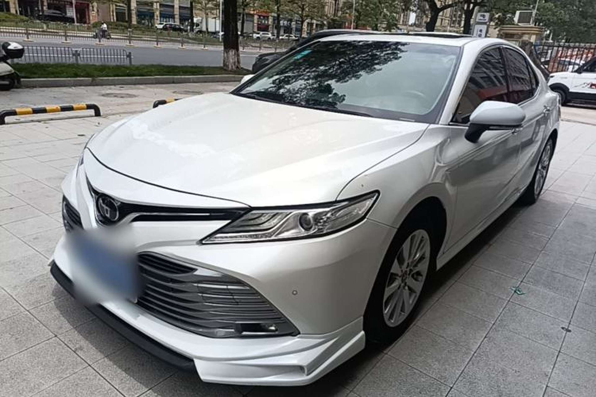 Used Toyota Camry 2019 2.0G Luxury Edition China VI Standard Front Left 45 Deg