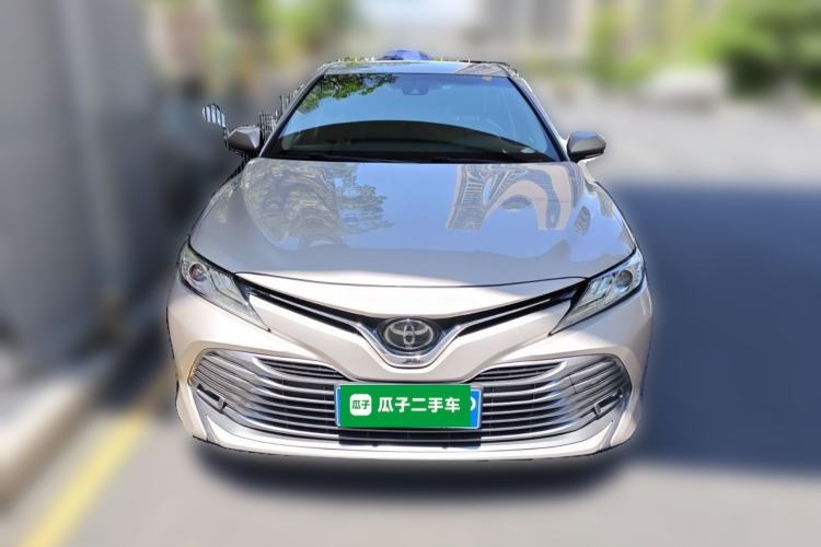 Used Toyota Camry 2019 Revised Version 2.0G Luxury Edition Front