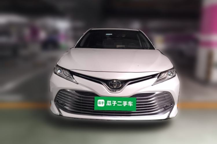 Used Toyota Camry 2019 Revised Version 2.0G Luxury Edition Front