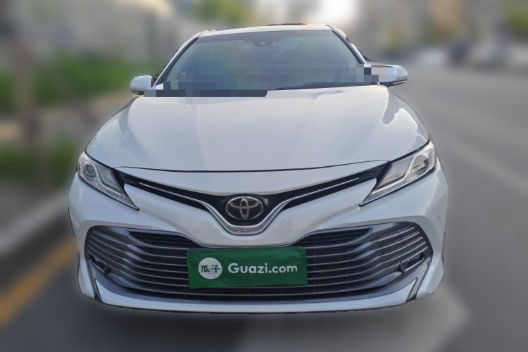 Used Toyota Camry 2019 Revised Version 2.0G Luxury Edition Front