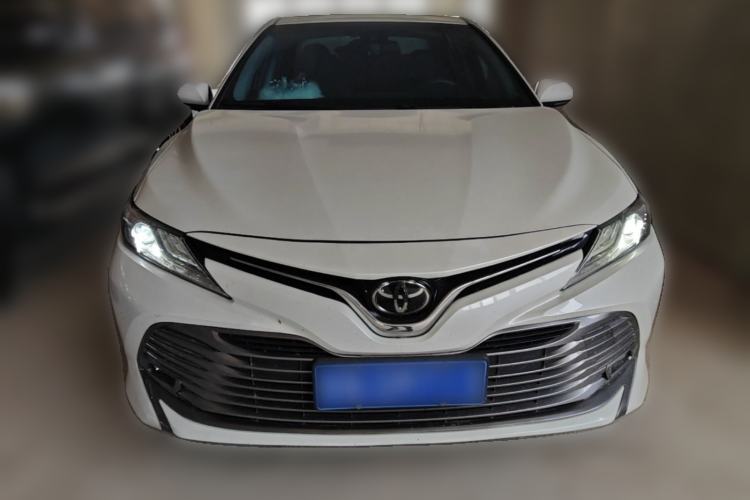 Used Toyota Camry 2019 Revised Version 2.0G Luxury Edition Front