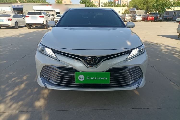 Used Toyota Camry 2019 Revised Version 2.0G Luxury Edition Front