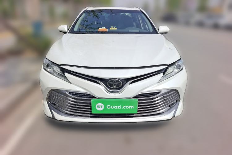 Used Toyota Camry 2019 Revised Version 2.0G Luxury Edition Front