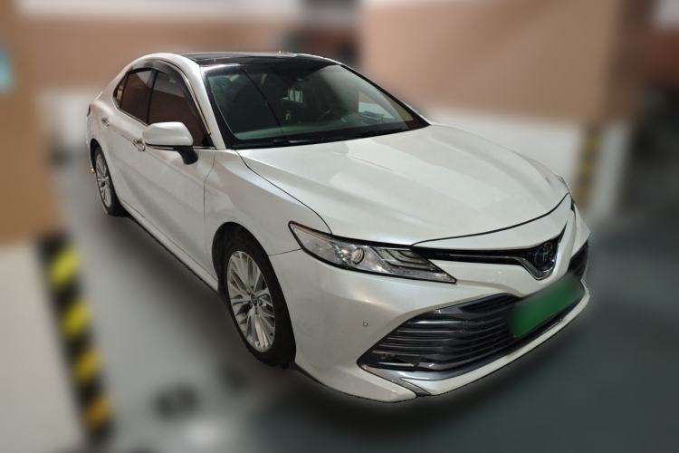 Used Toyota Camry 2019 2.5G Luxury Edition China VI Standard Front Right 45 Deg