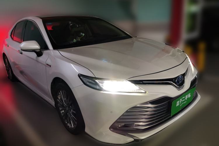 Used Toyota Camry 2019 Dual-Engine 2.5 HG Luxury Edition China VI Standard Front Right 45 Deg