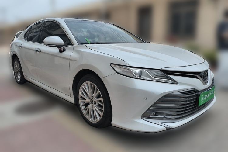 Used Toyota Camry 2019 2.5G Luxury Edition China VI Standard Front Right 45 Deg