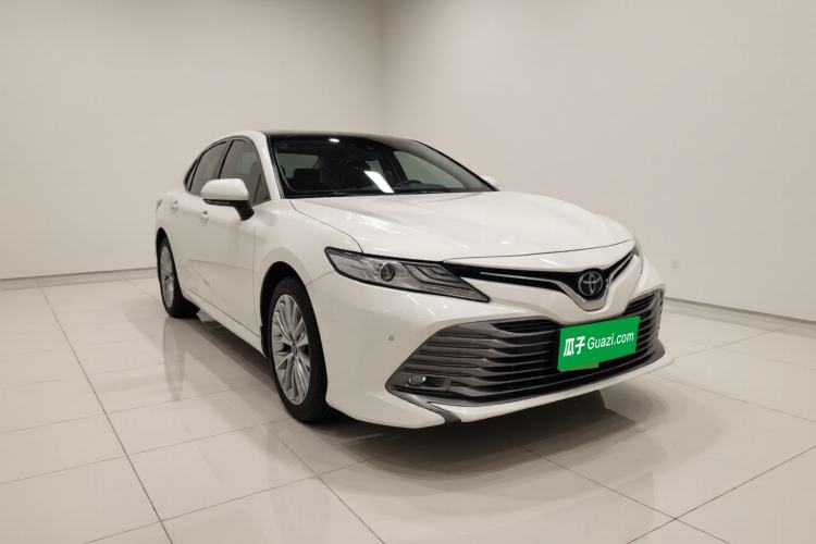 Used Toyota Camry 2019 Revised Version 2.5G Luxury Edition Front Right 45 Deg