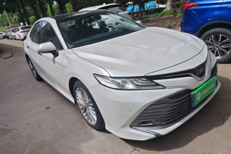 Used Toyota Camry 2019 Revised Version 2.5G Luxury Edition Front Right 45 Deg