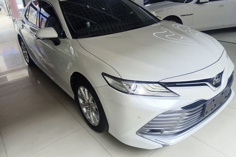 Used Toyota Camry 2019 2.0G Luxury Edition China VI Standard Front Right 45 Deg