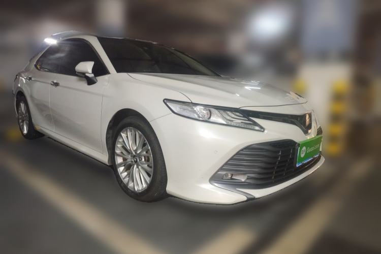 Used Toyota Camry 2019 2.5G Luxury Edition China V Standard Front Right 45 Deg