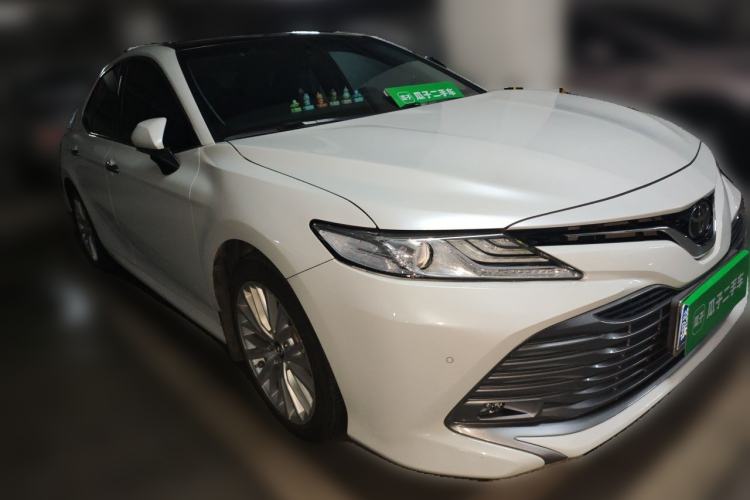 Used Toyota Camry 2019 Revised Version 2.5G Luxury Edition Front Right 45 Deg