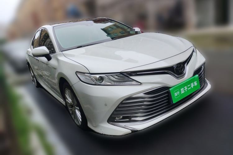 Used Toyota Camry 2019 2.5G Luxury Edition China VI Standard Front Right 45 Deg