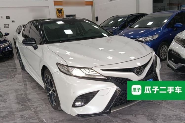 Used Toyota Camry 2019 Revised Version 2.0S Fēngshàng Edition Front Right 45 Deg