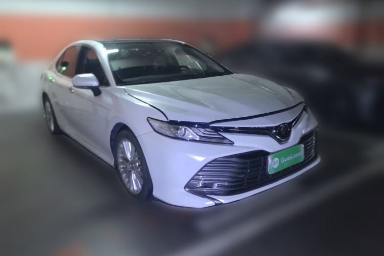 Used Toyota Camry 2019 Revised Version 2.5G Luxury Edition Front Right 45 Deg