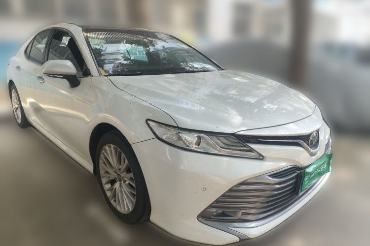 Used Toyota Camry 2019 Revised Version 2.5G Luxury Edition Front Right 45 Deg