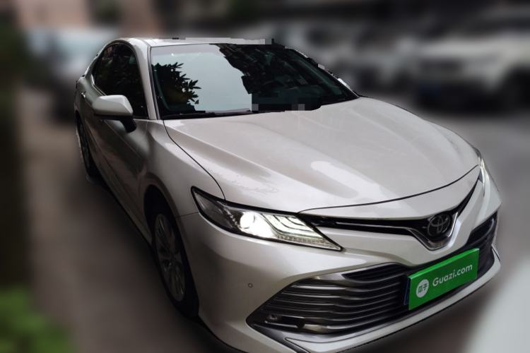 Used Toyota Camry 2019 2.0G Luxury Edition China VI Standard Front Right 45 Deg