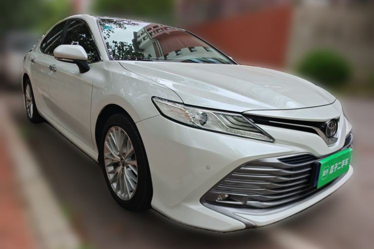 Used Toyota Camry 2019 2.5G Luxury Edition China VI Standard Front Right 45 Deg