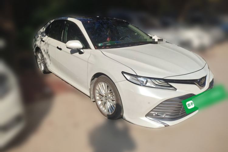 Used Toyota Camry 2019 Revised Version 2.5G Luxury Edition Front Right 45 Deg