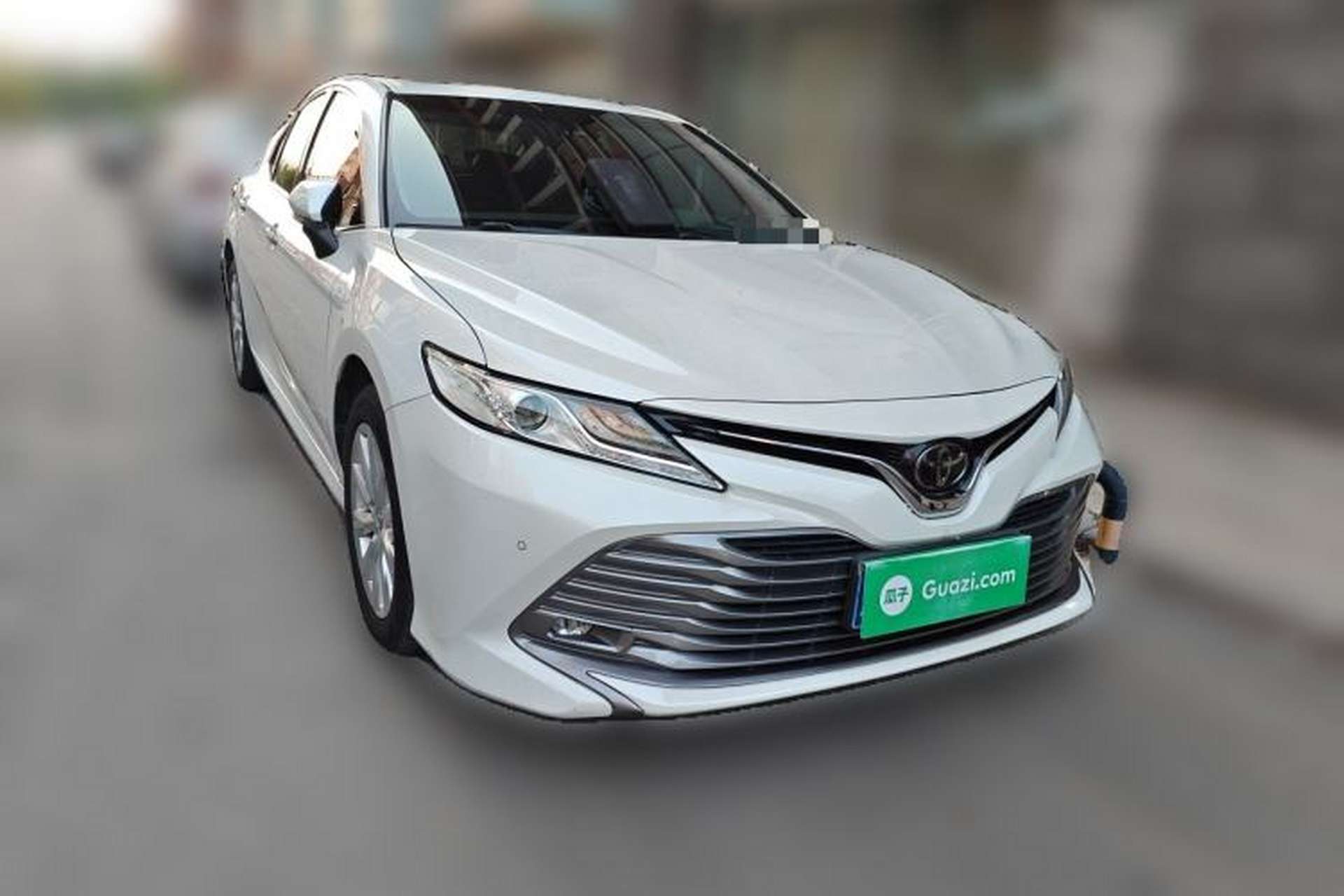 Used Toyota Camry 2019 Revised Version 2.0G Luxury Edition Front Right 45 Deg