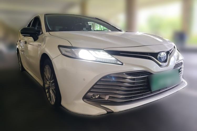 Used Toyota Camry 2019 Dual-Engine 2.5 HG Luxury Edition China VI Standard Front Right 45 Deg