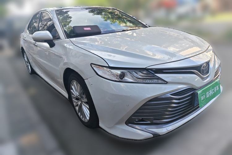 Used Toyota Camry 2019 2.5G Luxury Edition China VI Standard Front Right 45 Deg