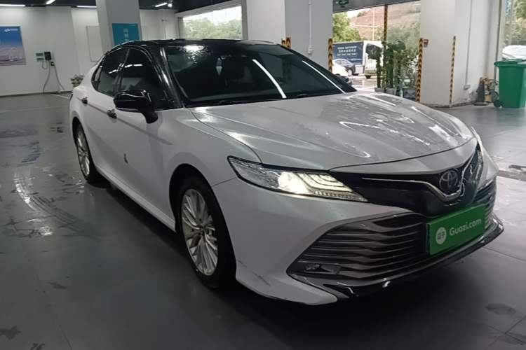 Used Toyota Camry 2019 2.5G Luxury Edition China V Standard Front Right 45 Deg