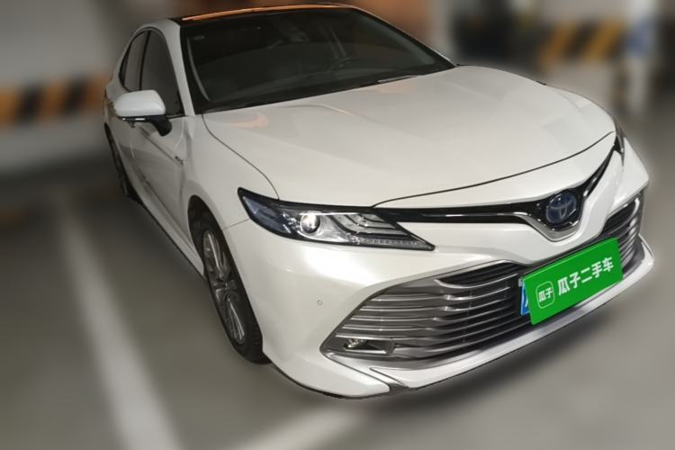 Used Toyota Camry 2019 Dual-Engine 2.5 HG Luxury Edition China VI Standard Front Right 45 Deg