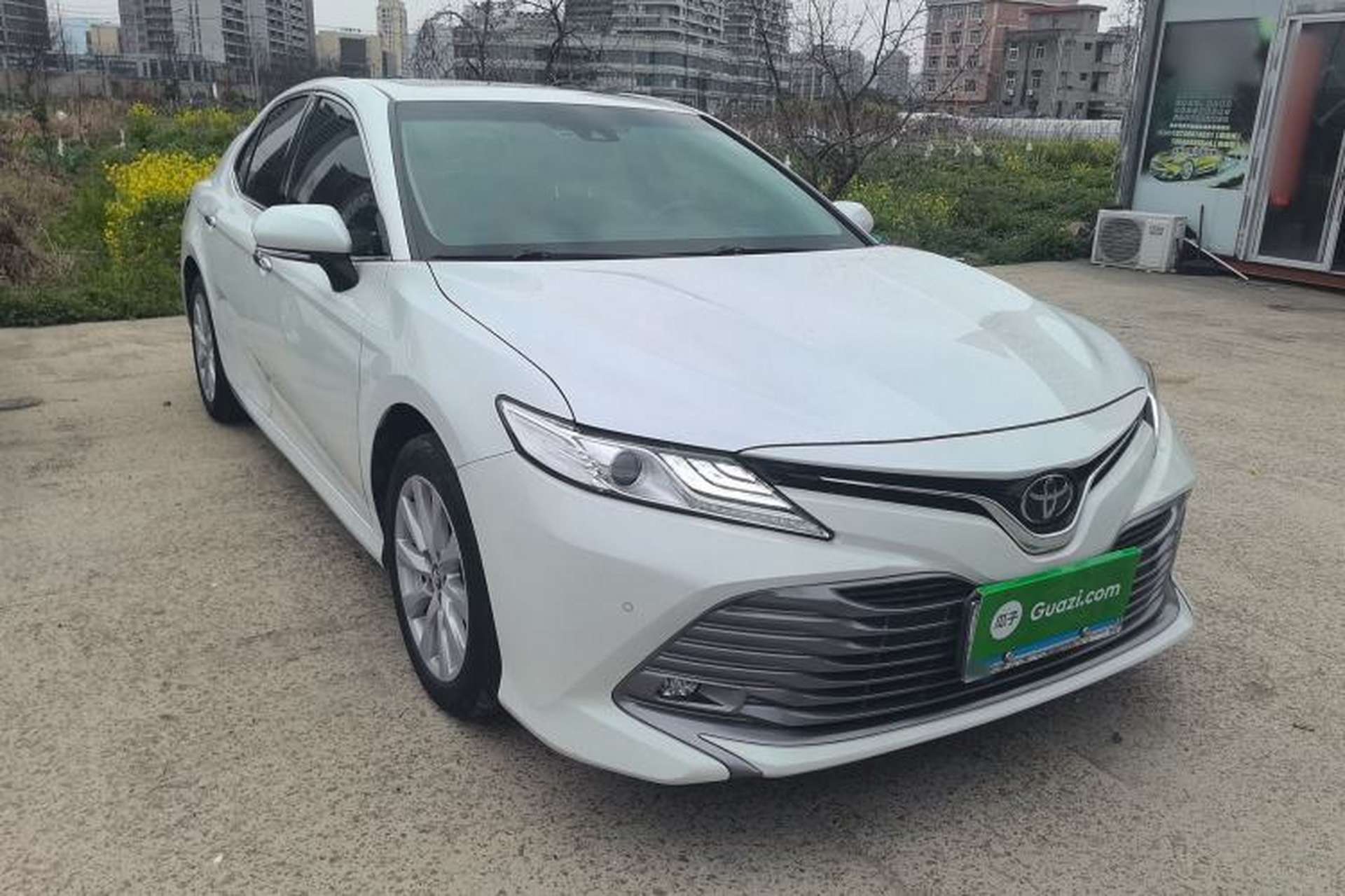 Used Toyota Camry 2019 2.0G Luxury Edition China VI Standard Front Right 45 Deg