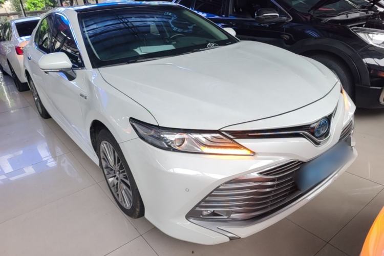 Used Toyota Camry 2019 Dual-Engine 2.5 HG Luxury Edition China VI Standard Front Right 45 Deg